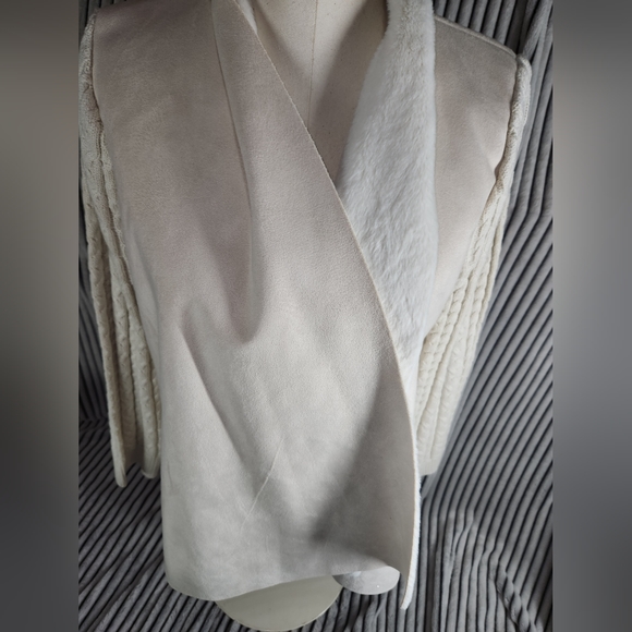 Gaby & Eden NWOT Women Ivory Faux Fur Jacket cardigan Size Large - Picture 9 of 14